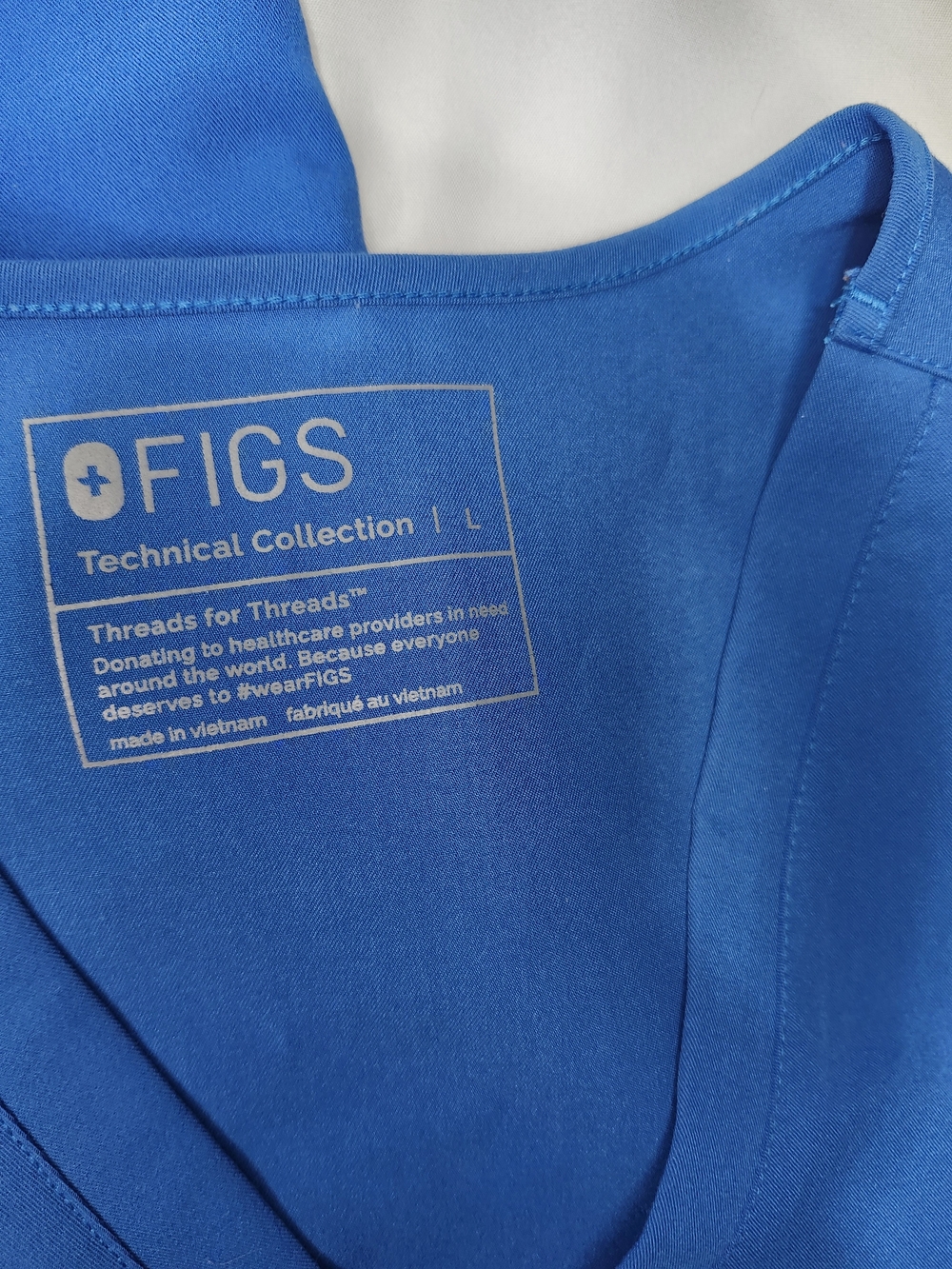 2! Figs Scrub Tops - Picture 4 of 7
